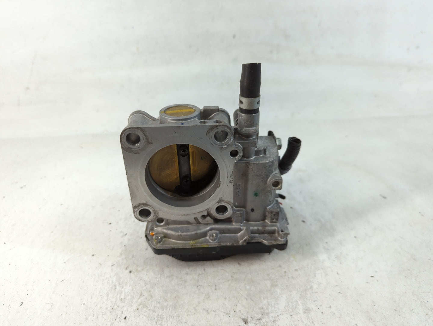 2016-2022 Honda Civic Throttle Body P/N:GMH1A M20726 Fits Fits 2016 2017 2018 2019 2020 2021 2022 OEM Used Auto Parts - Oemusedautoparts1.com