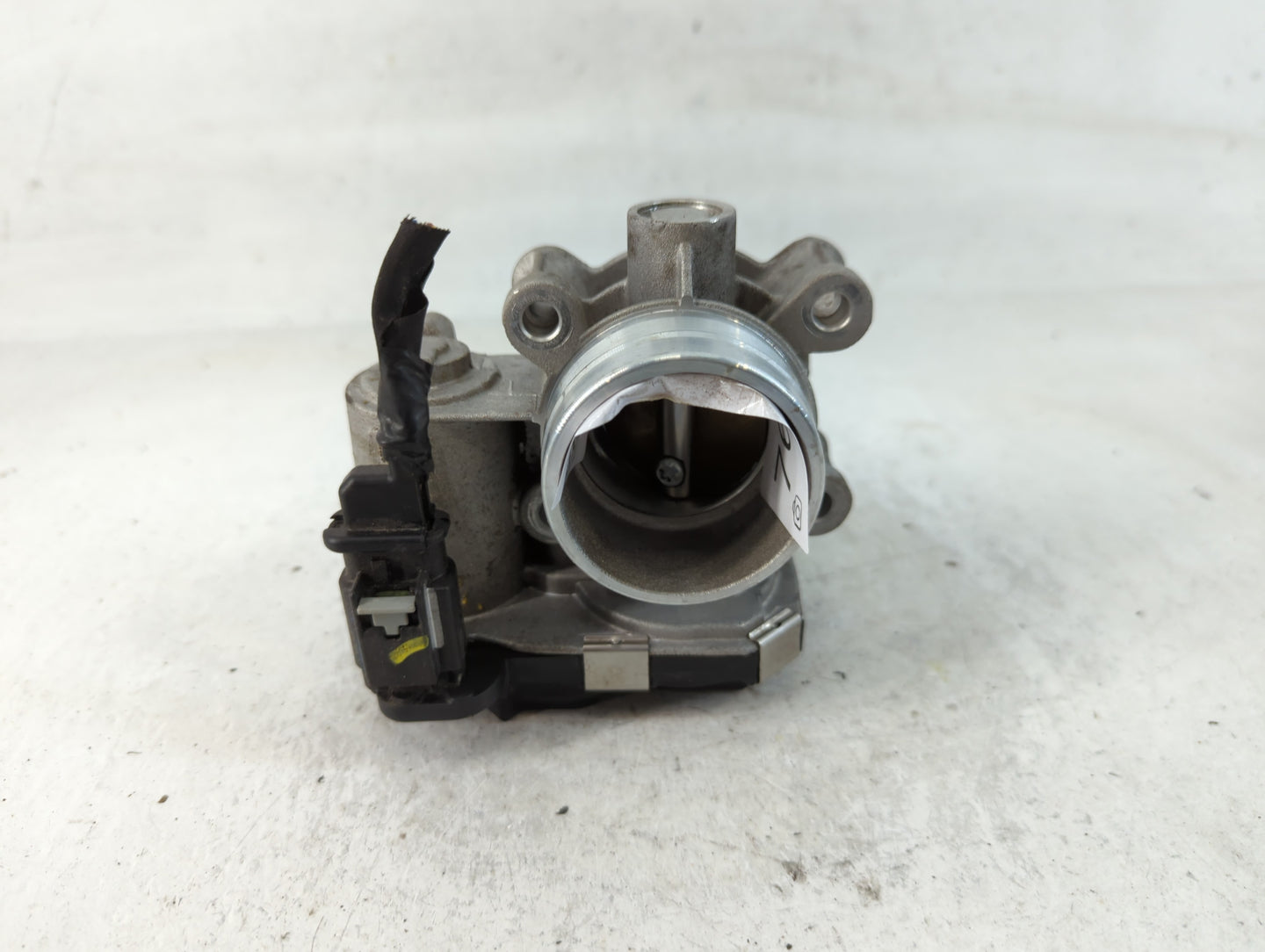 2016-2019 Chevrolet Malibu Throttle Body P/N:12671379AA Fits Fits 2016 2017 2018 2019 OEM Used Auto Parts - Oemusedautoparts1.com