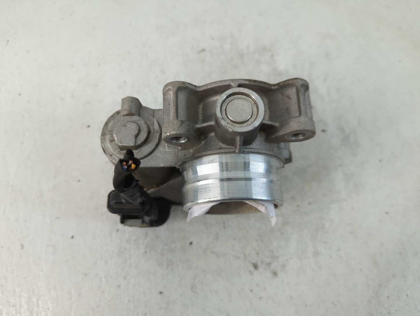 2016-2019 Chevrolet Malibu Throttle Body P/N:12671379AA Fits Fits 2016 2017 2018 2019 OEM Used Auto Parts - Oemusedautoparts1.com