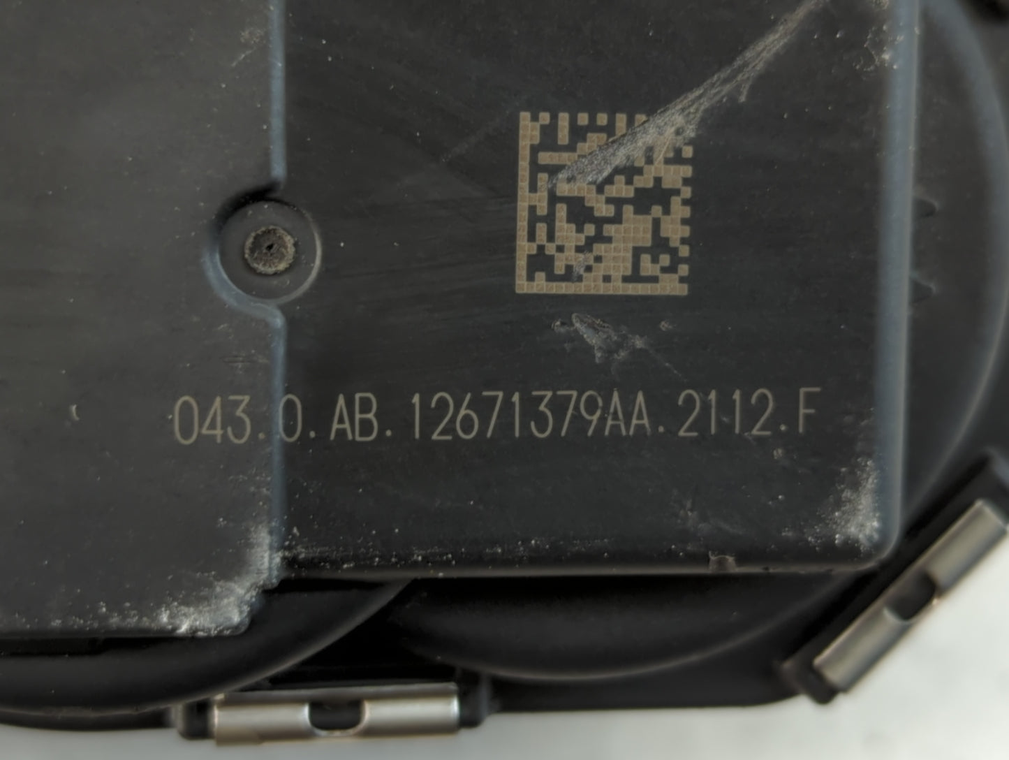 2016-2019 Chevrolet Malibu Throttle Body P/N:12671379AA Fits Fits 2016 2017 2018 2019 OEM Used Auto Parts - Oemusedautoparts1.com
