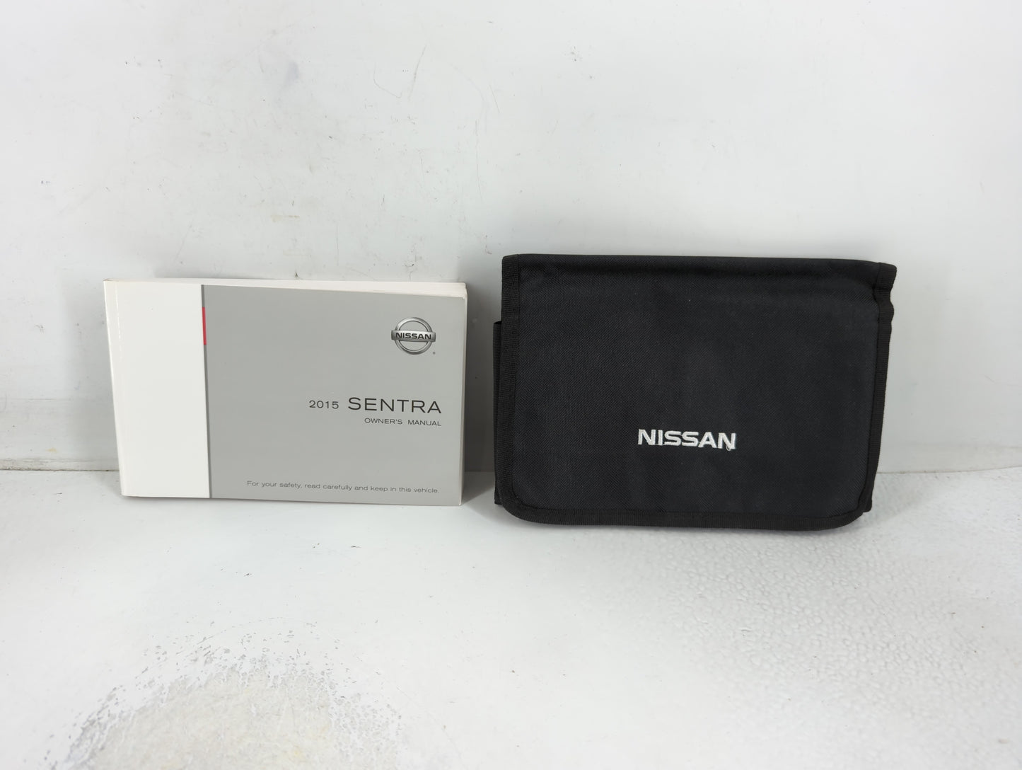 2015 Nissan Sentra Owners Manual Book Guide P/N:OM15EM OB17U1 OEM Used Auto Parts - Oemusedautoparts1.com