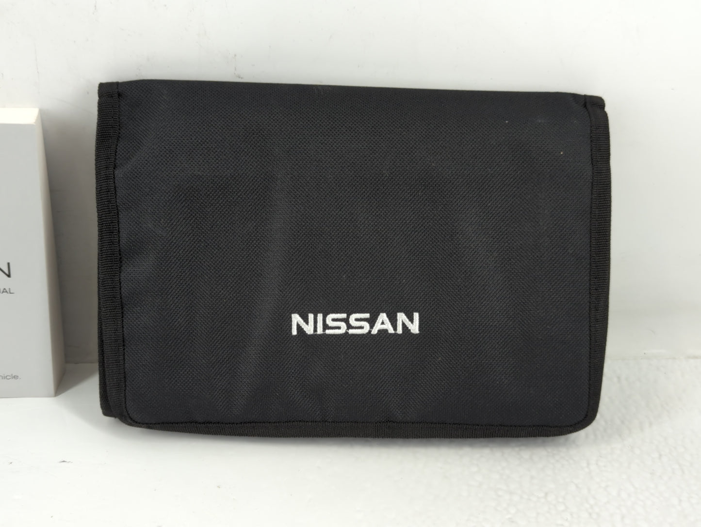 2016 Nissan Altima Owners Manual Book Guide P/N:OM16EA 0L33U1 OEM Used Auto Parts - Oemusedautoparts1.com