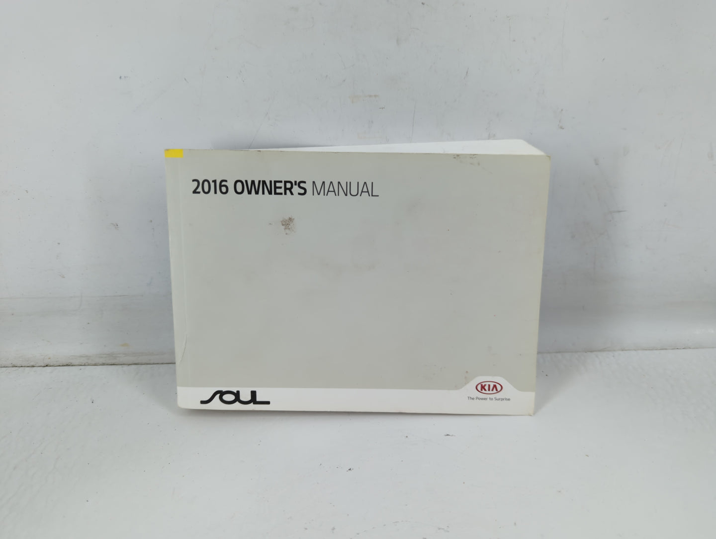 2016 Kia Soul Owners Manual Book Guide P/N:GB2O-EU55B OEM Used Auto Parts - Oemusedautoparts1.com