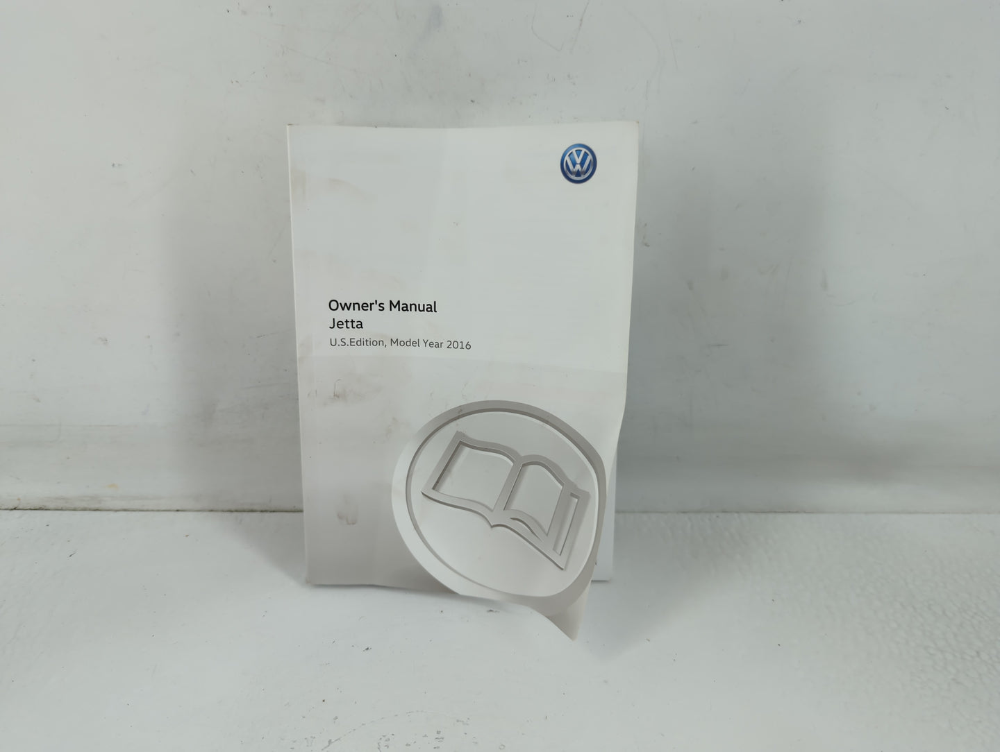 2016 Volkswagen Jetta Owners Manual Book Guide P/N:5C6012723AL OEM Used Auto Parts - Oemusedautoparts1.com