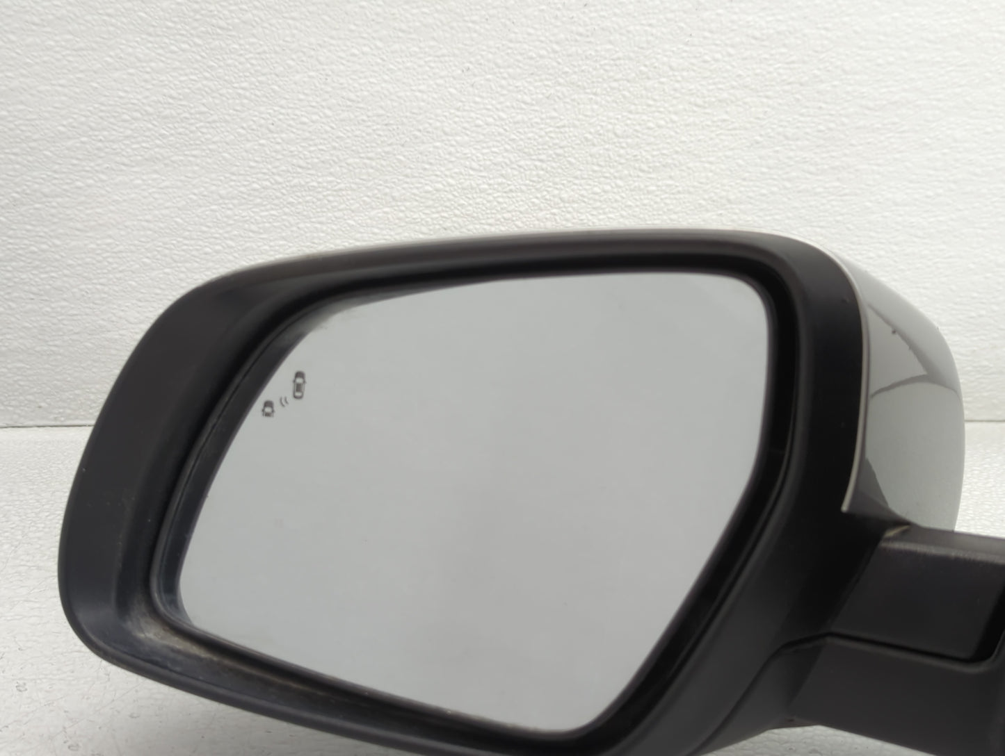 2020 Hyundai Venue Side Mirror Replacement Driver Left View Door Mirror P/N:E13049894 E13049889 Fits OEM Used Auto Parts - Oemusedautoparts1.com
