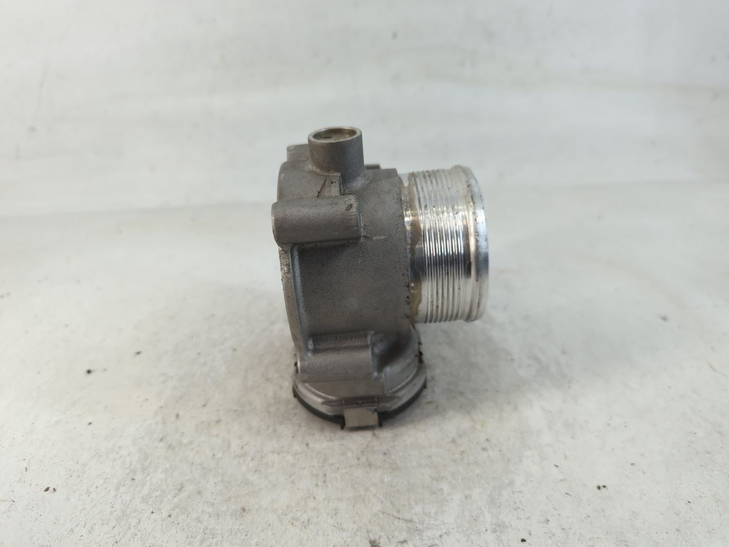 2014-2017 Volkswagen Jetta Throttle Body P/N:06K 133 062 AA Fits Fits 2014 2015 2016 2017 OEM Used Auto Parts - Oemusedautoparts1.com