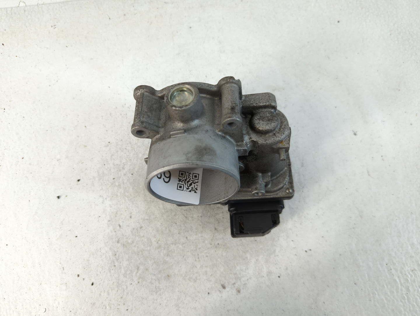 2014-2017 Mazda 6 Throttle Body P/N:PY01 13 640 A 1831 C13306 4020 Fits Fits 2014 2015 2016 2017 2018 OEM Used Auto Parts - Oemusedautoparts1.com