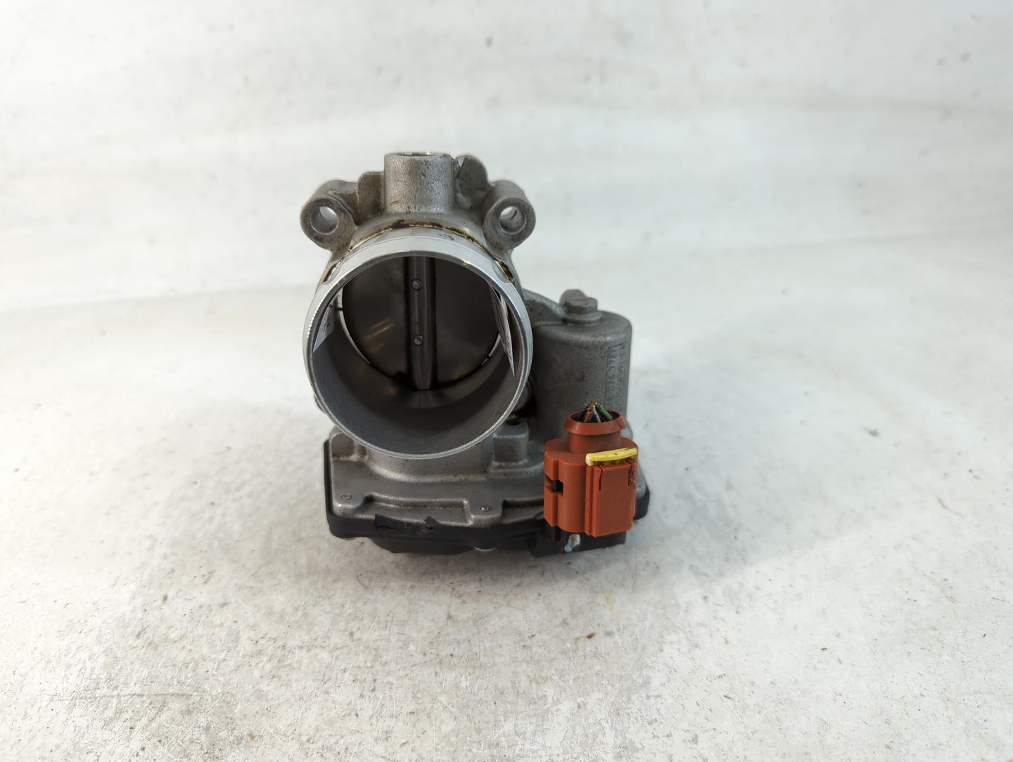 2017-2019 Ford Escape Throttle Body P/N:DS7G-9F991-CA K18 074 1787 Fits Fits 2014 2015 2016 2017 2018 2019 2020 OEM Used Auto Parts - Oemusedautoparts1.com