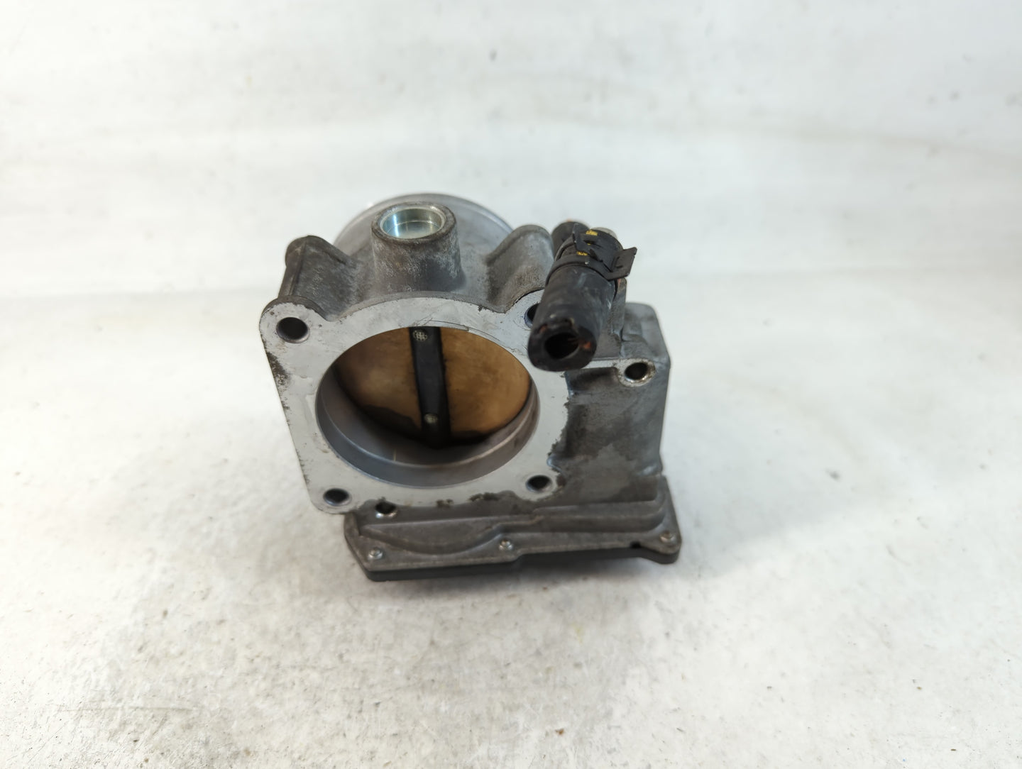 2006-2015 Lexus Is250 Throttle Body P/N:22030-31020 Fits Fits 2006 2007 2008 2009 2010 2011 2012 2013 2014 2015 OEM Used Auto Parts - Oemusedautoparts1.com