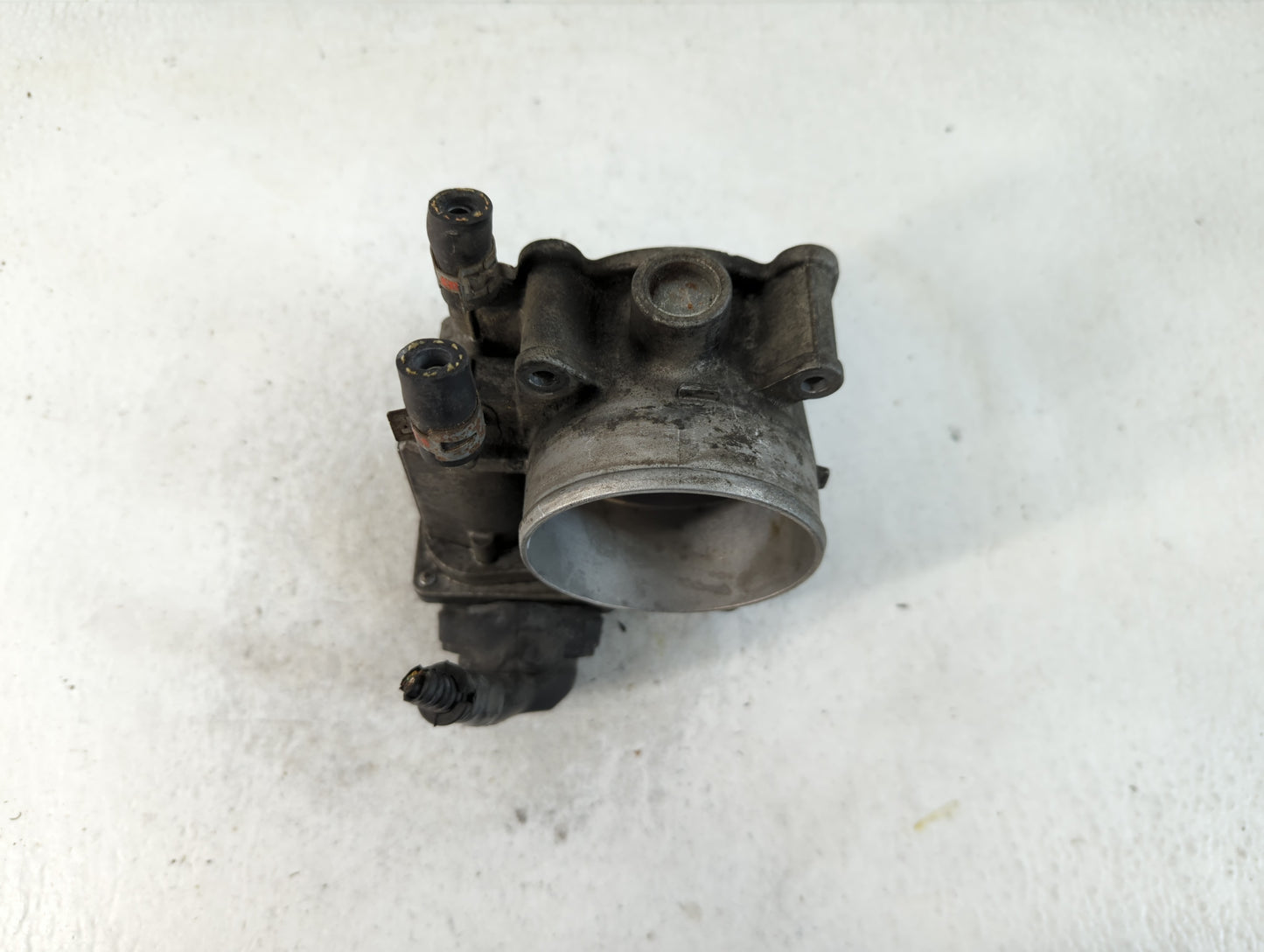 2007-2016 Toyota Sienna Throttle Body P/N:22030-0P050 Fits OEM Used Auto Parts - Oemusedautoparts1.com