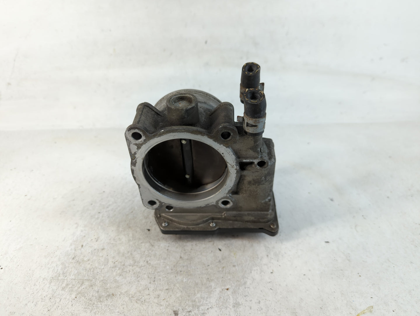 2007-2016 Toyota Sienna Throttle Body P/N:22030-0P050 Fits OEM Used Auto Parts - Oemusedautoparts1.com