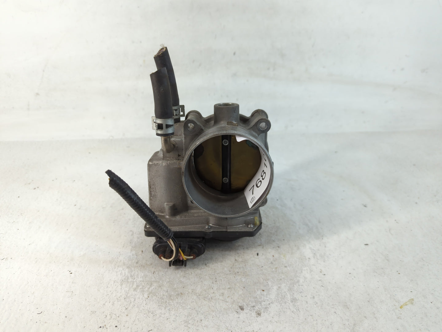 2007-2016 Toyota Sienna Throttle Body P/N:22030-0P050 Fits OEM Used Auto Parts - Oemusedautoparts1.com