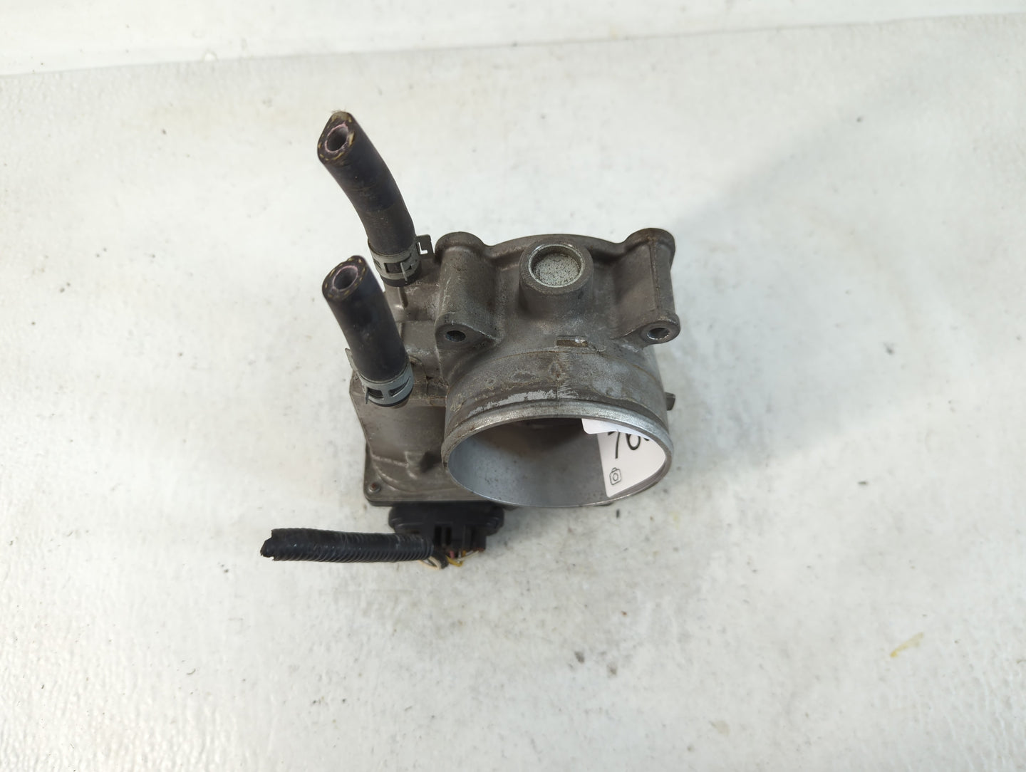 2007-2016 Toyota Sienna Throttle Body P/N:22030-0P050 Fits OEM Used Auto Parts - Oemusedautoparts1.com