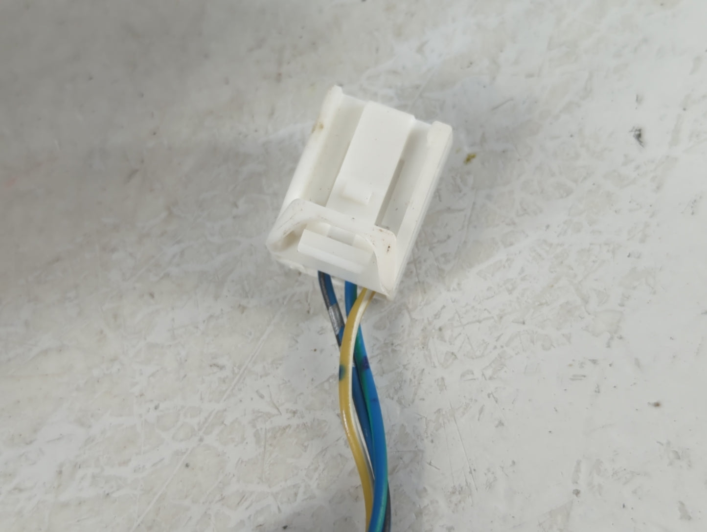 2020 Honda Hr-V Side Mirror Replacement Passenger Right View Door Mirror Fits OEM Used Auto Parts - Oemusedautoparts1.com