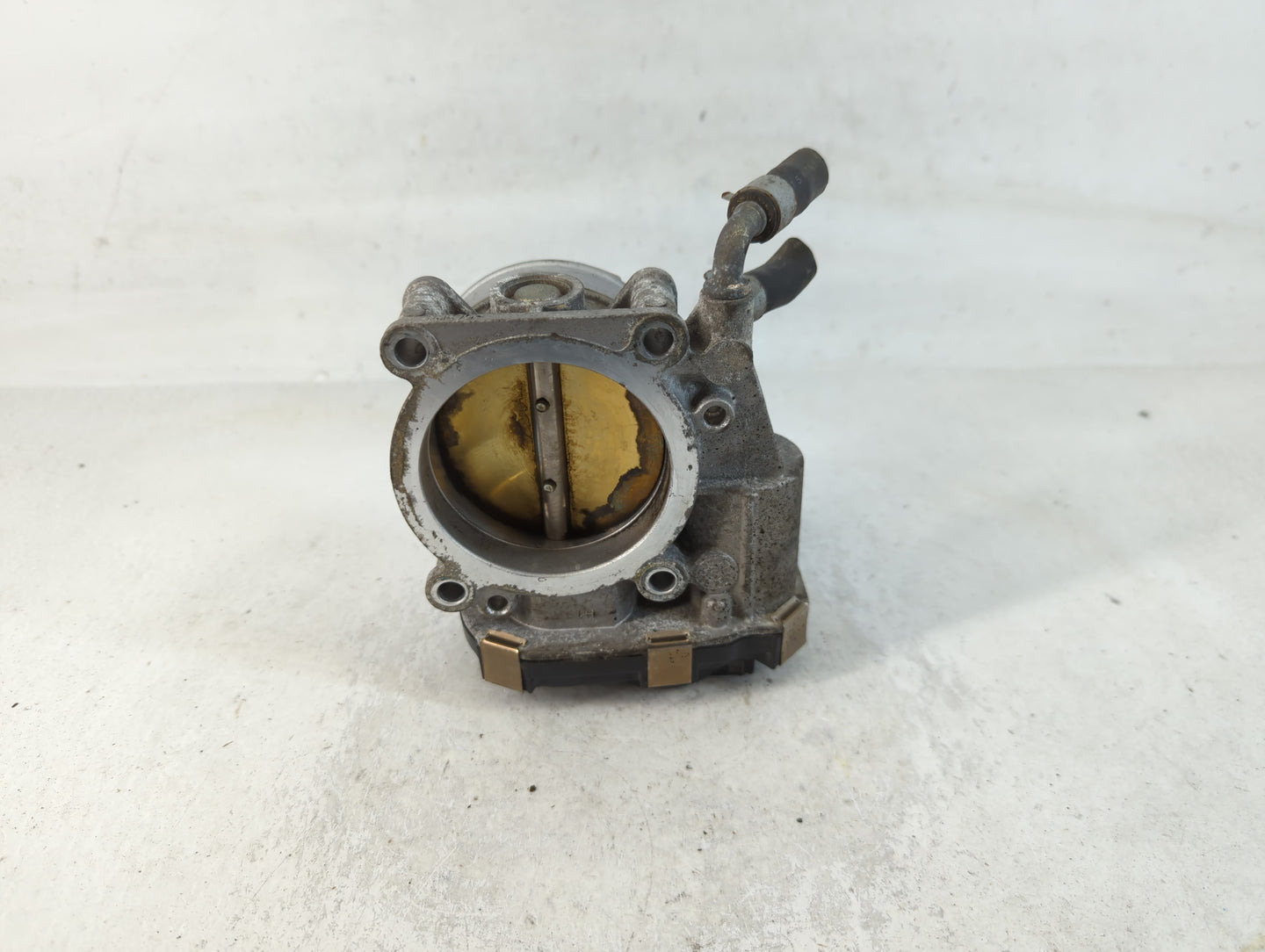 2015-2016 Nissan Pathfinder Throttle Body P/N:RME70-50 Fits Fits 2015 2016 2017 2018 2019 2020 2021 2022 OEM Used Auto Parts - Oemusedautoparts1.com