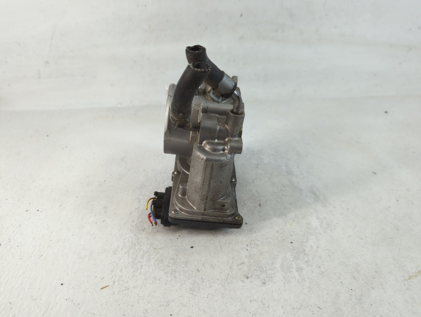 2011-2020 Hyundai Elantra Throttle Body P/N:35100-2E000 Fits Fits 2011 2012 2013 2014 2015 2016 2017 2018 2019 2020 2021 OEM Used Auto Parts - Oemusedautoparts1.com