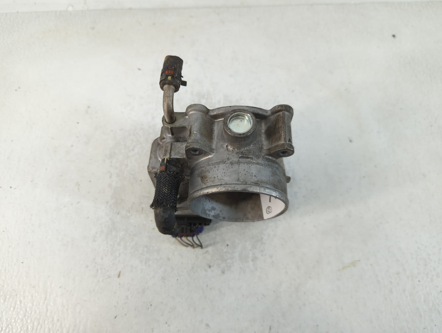 2006-2017 Lexus Is350 Throttle Body P/N:22030-31040 Fits Fits 2006 2007 2008 2009 2010 2011 2012 2013 2014 2015 2016 2017 OEM Used Auto Parts - Oemusedautoparts1.com