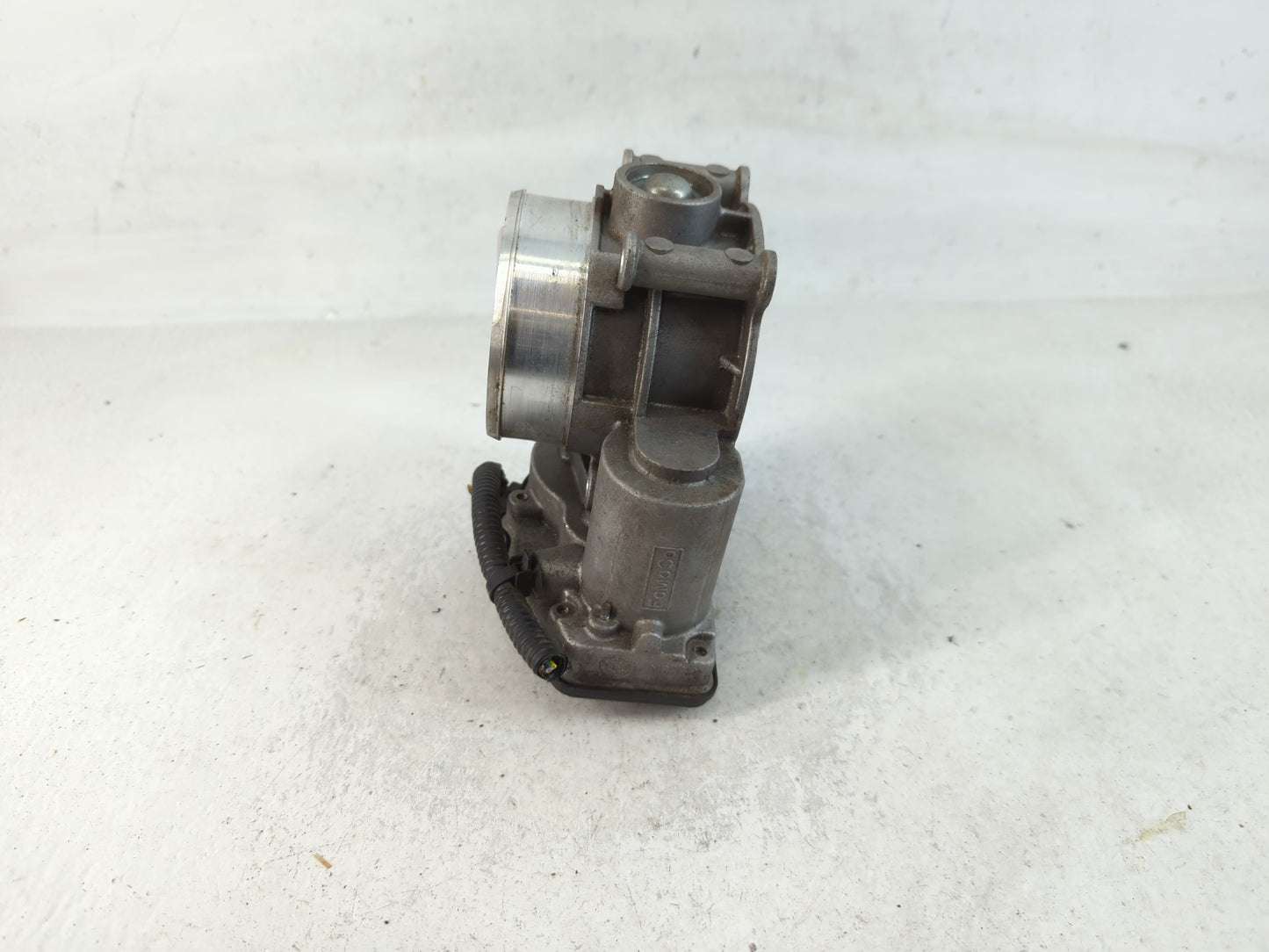 2015-2017 Ford Expedition Throttle Body P/N:170954004247 BL3T-9F991-AH Fits Fits 2011 2012 2013 2014 2015 2016 2017 2018 2019 OEM Used Auto Parts - Oemusedautoparts1.com