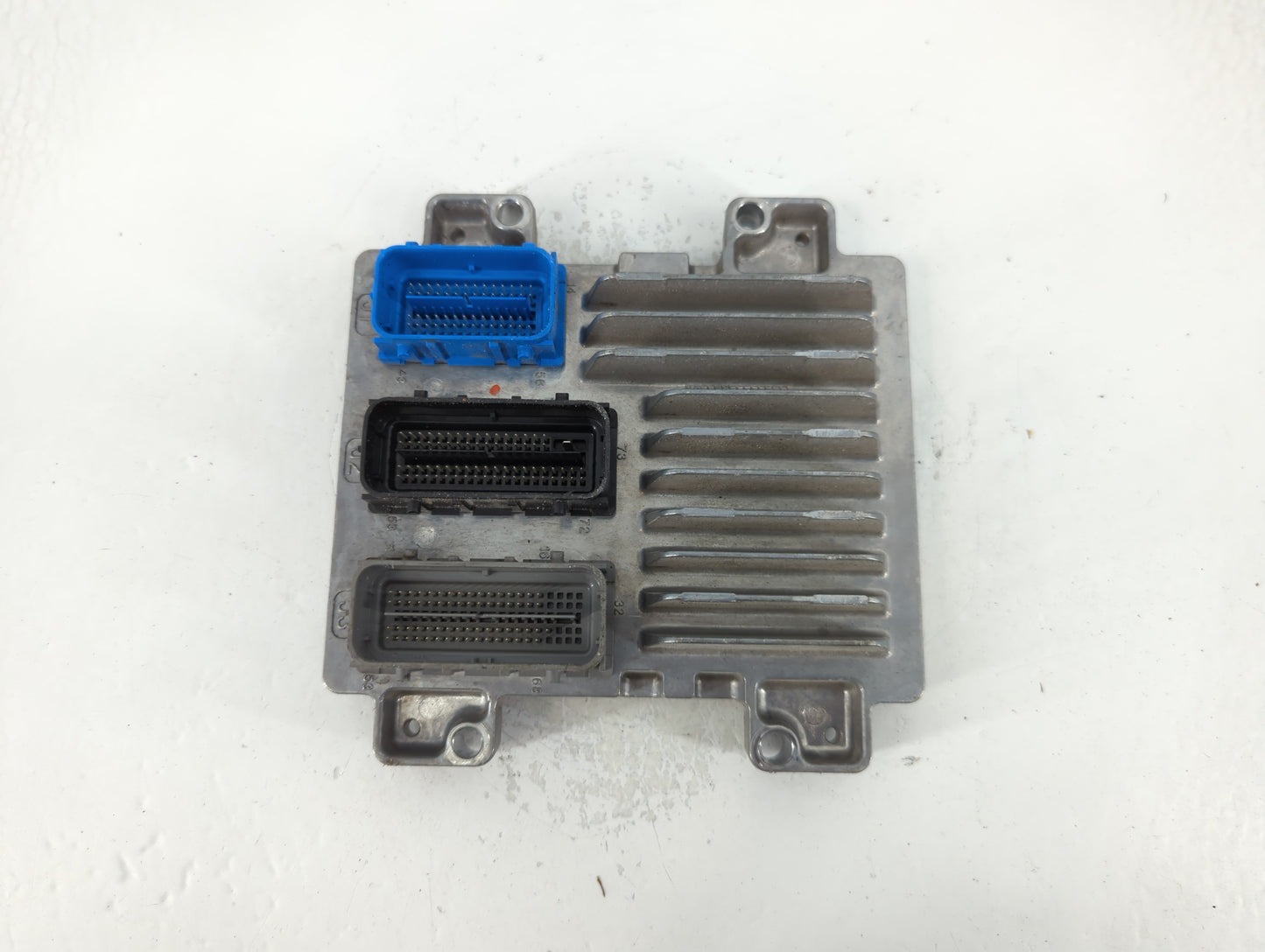 2017-2021 Buick Encore PCM Engine Control Computer ECU ECM PCU OEM P/N:12692201 12695536 Fits Fits 2017 2018 2019 2020 2021 OEM Used Auto Parts - Oemusedautoparts1.com