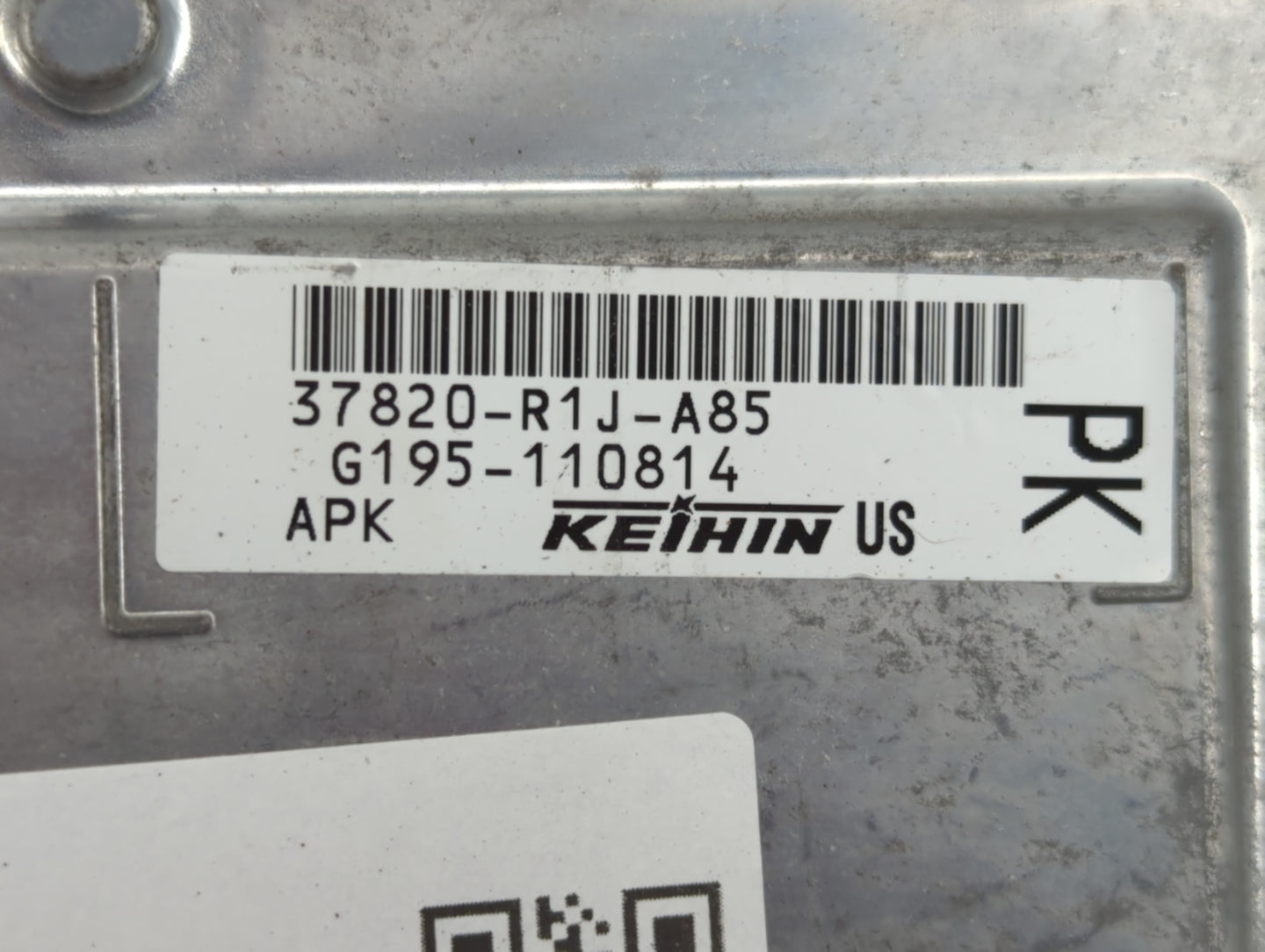 2014-2015 Honda Civic PCM Engine Control Computer ECU ECM PCU OEM P/N:37820-R1J-A85 Fits Fits 2014 2015 OEM Used Auto Parts - Oemusedautoparts1.com