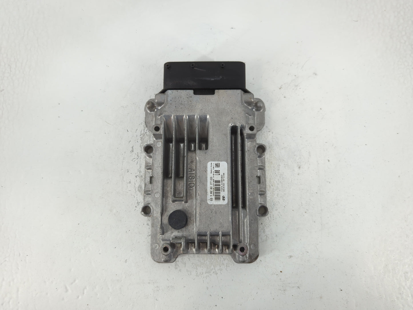 2012-2016 Hyundai Genesis PCM Engine Control Computer ECU ECM PCU OEM P/N:95440-4FCH0 9 002 061 277 Fits OEM Used Auto Parts - Oemusedautoparts1.com