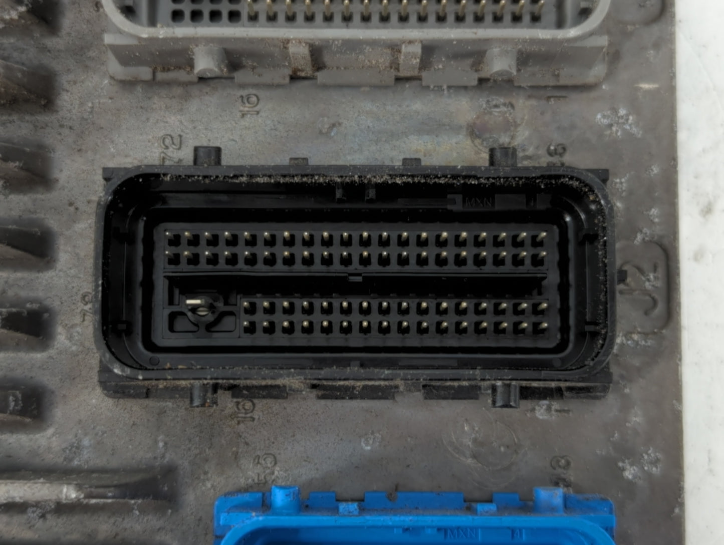 2013 Chevrolet Silverado 2500 PCM Engine Control Computer ECU ECM PCU OEM P/N:12654015 12643636 Fits Fits 2014 2015 2016 2017 OEM Used Auto Parts - Oemusedautoparts1.com