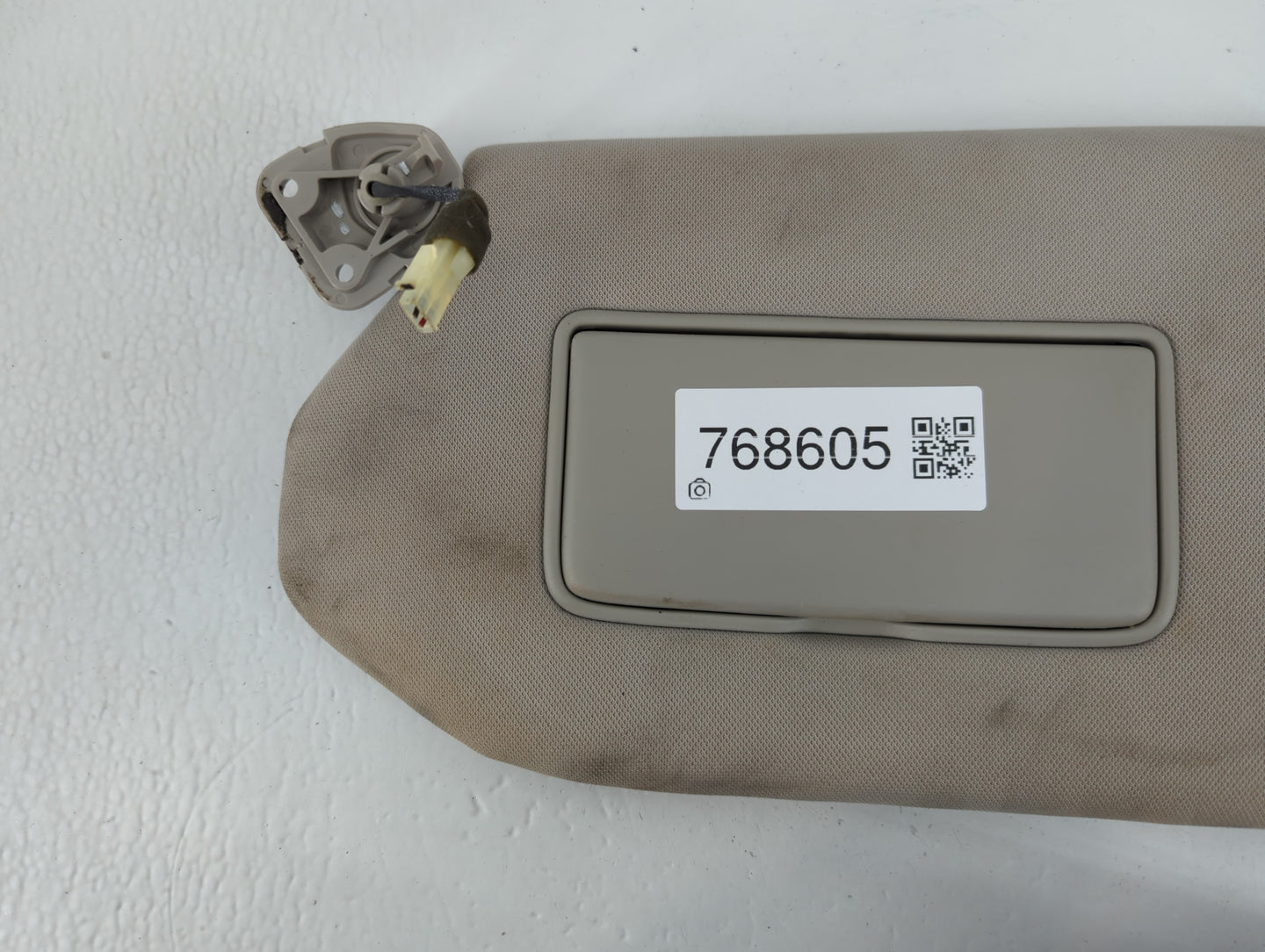 2013-2018 Nissan Pathfinder Sun Visor Shade Replacement Driver Left Mirror Fits Fits 2013 2014 2015 2016 2017 2018 2019 OEM Used Auto Parts - Oemusedautoparts1.com