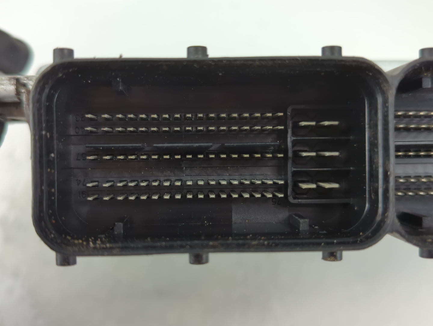 2019-2020 Kia Sorento PCM Engine Control Computer ECU ECM PCU OEM P/N:9001270125KD 39199-3L000 Fits Fits 2019 2020 OEM Used Auto Parts - Oemusedautoparts1.com