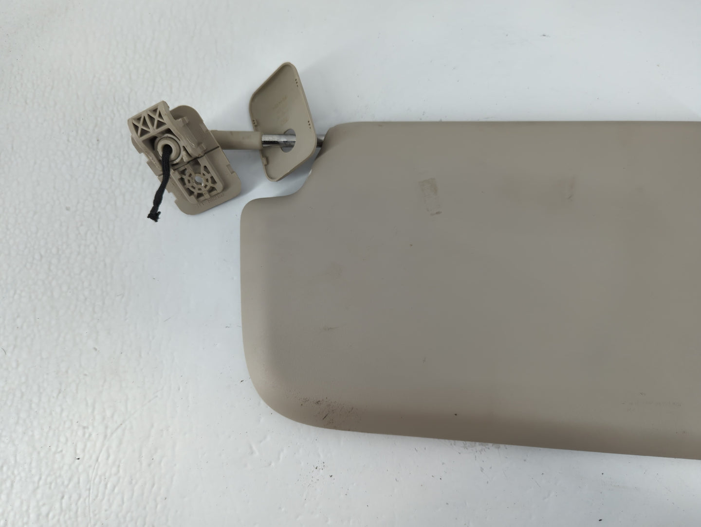 2019-2022 Ford Ranger Sun Visor Shade Replacement Driver Left Mirror Fits Fits 2019 2020 2021 2022 OEM Used Auto Parts - Oemusedautoparts1.com