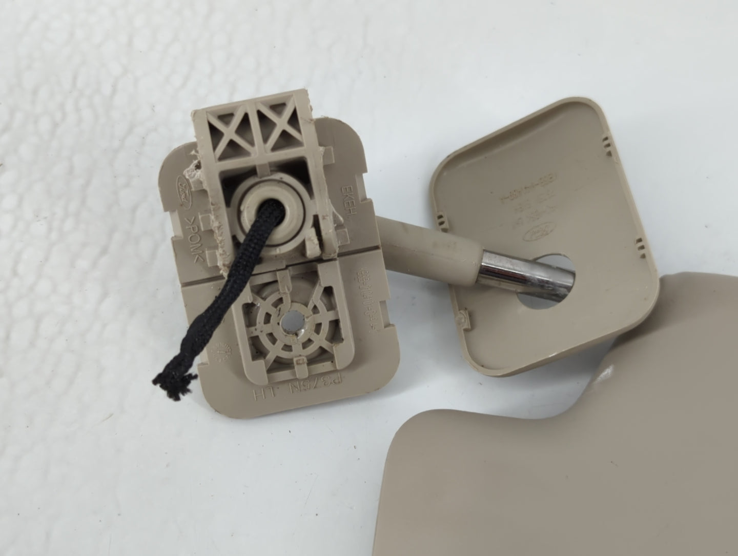 2019-2022 Ford Ranger Sun Visor Shade Replacement Driver Left Mirror Fits Fits 2019 2020 2021 2022 OEM Used Auto Parts - Oemusedautoparts1.com