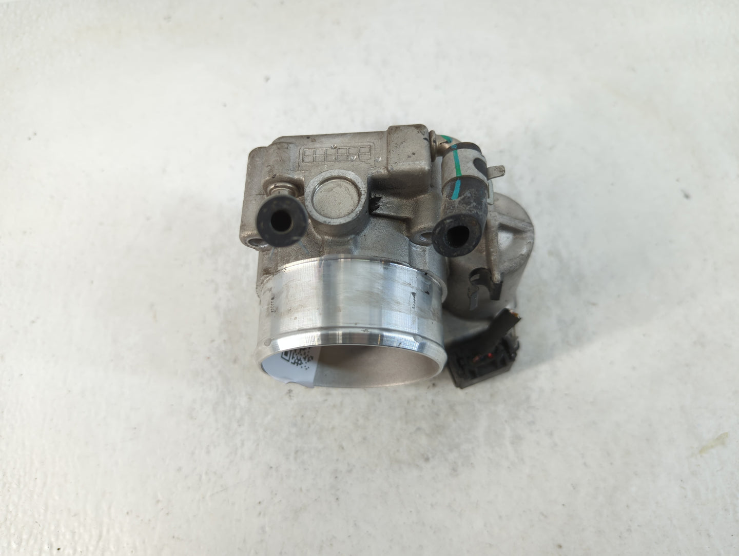 2019-2020 Hyundai Santa Fe Throttle Body P/N:35100-2G600 Fits Fits 2015 2016 2017 2018 2019 2020 2021 OEM Used Auto Parts - Oemusedautoparts1.com