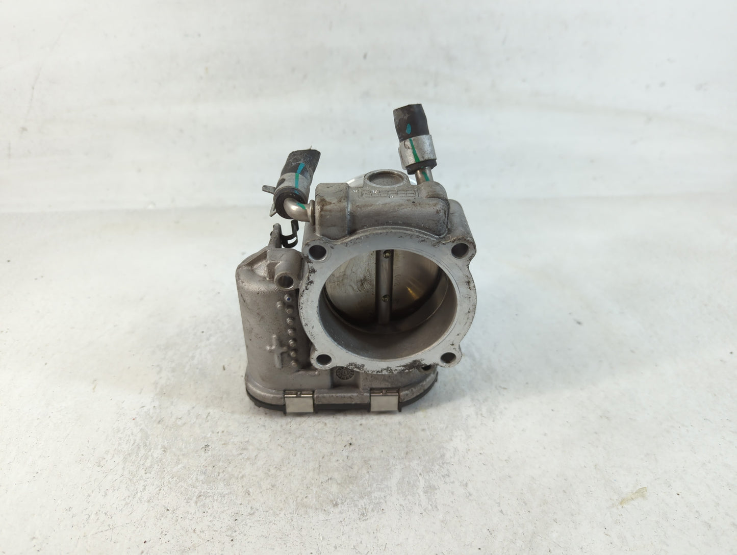2019-2020 Hyundai Santa Fe Throttle Body P/N:35100-2G600 Fits Fits 2015 2016 2017 2018 2019 2020 2021 OEM Used Auto Parts - Oemusedautoparts1.com