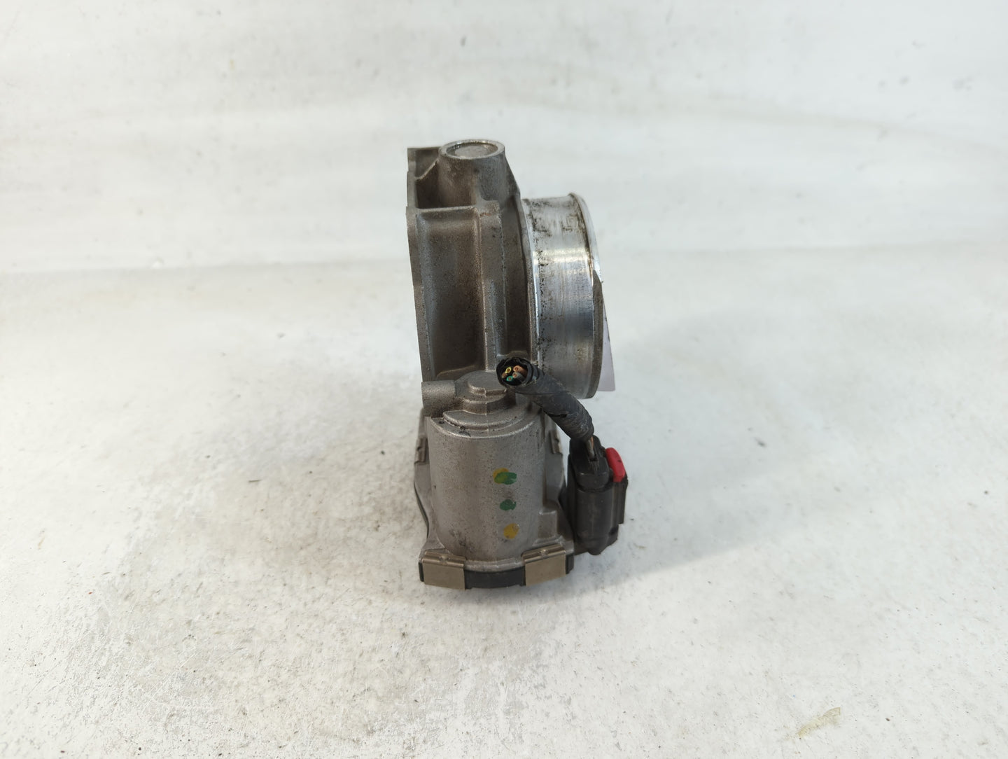 2017-2022 Chevrolet Traverse Throttle Body P/N:12632172BA Fits Fits 2012 2013 2014 2015 2016 2017 2018 2019 2020 2021 2022 OEM Used Auto Parts - Oemusedautoparts1.com