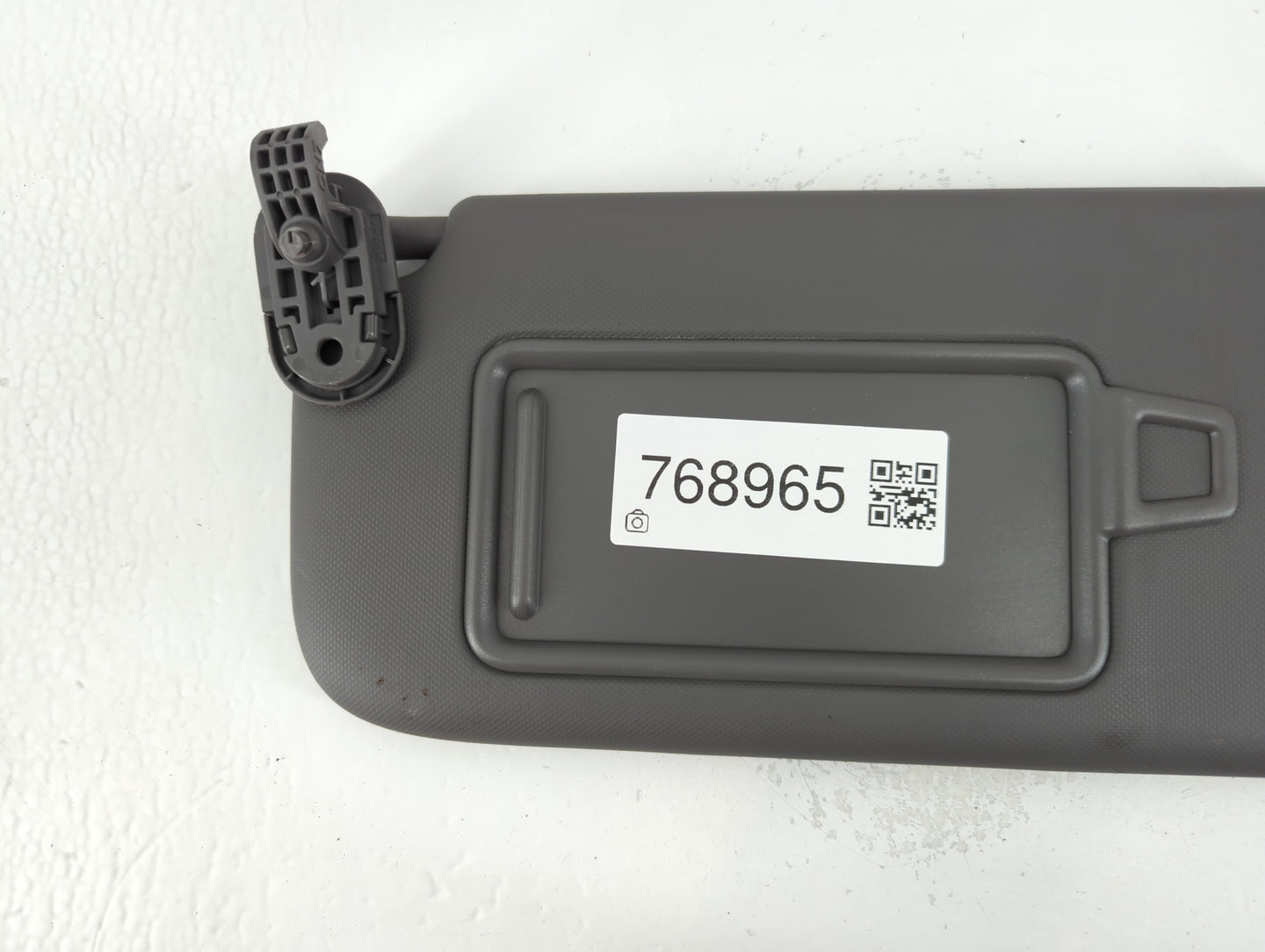 2023 Hyundai Elantra Sun Visor Shade Replacement Driver Left Mirror Fits OEM Used Auto Parts - Oemusedautoparts1.com