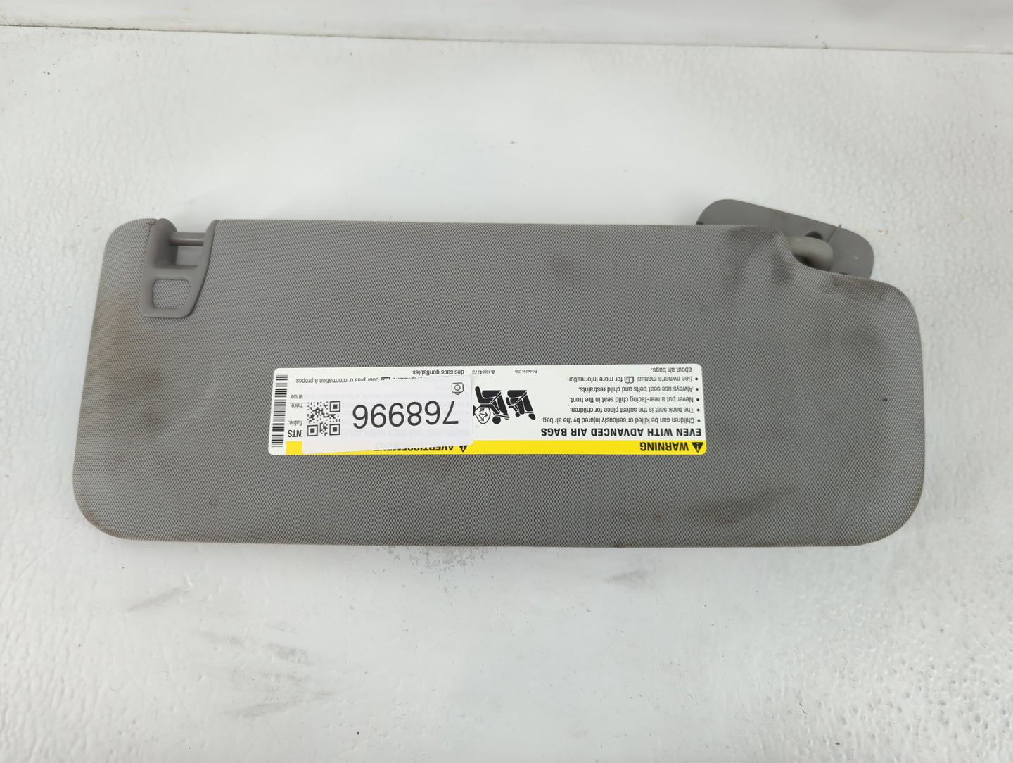 2014-2019 Chevrolet Silverado 1500 Sun Visor Shade Replacement Passenger Right Mirror Fits Fits 2014 2015 2016 2017 2018 2019 OEM Used Auto Parts - Oemusedautoparts1.com