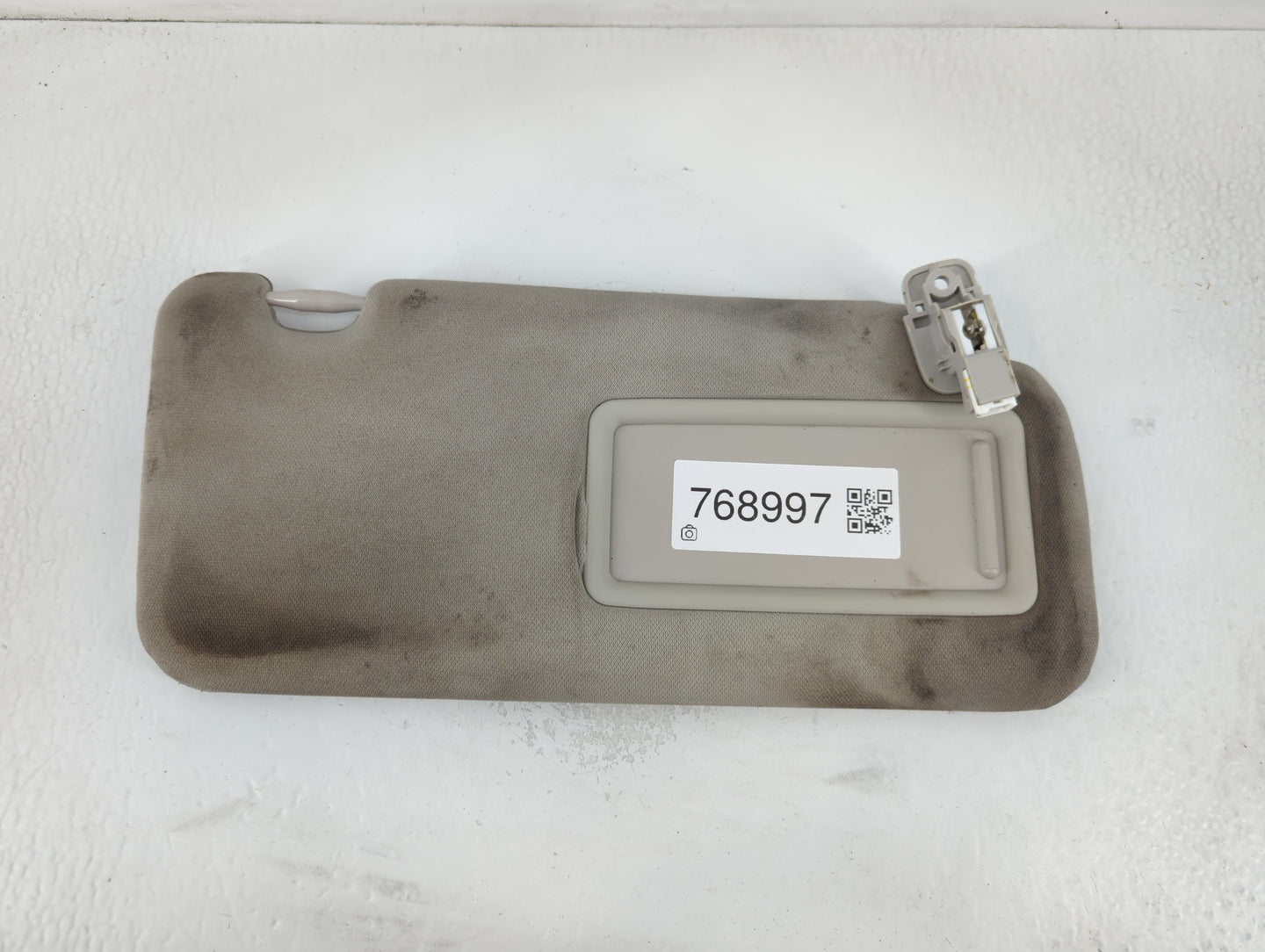 2017-2020 Mazda Cx-5 Sun Visor Shade Replacement Passenger Right Mirror Fits Fits 2017 2018 2019 2020 OEM Used Auto Parts - Oemusedautoparts1.com