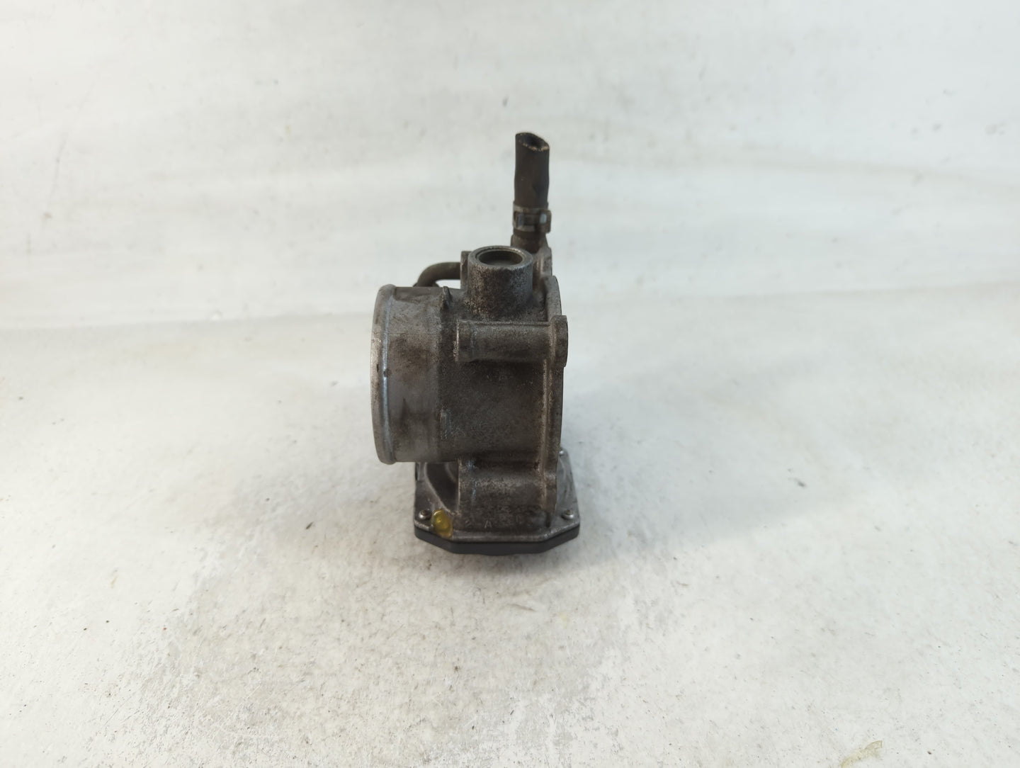 2013-2015 Subaru Xv Throttle Body P/N:16112AA380 Fits Fits 2011 2012 2013 2014 2015 2016 2017 2018 OEM Used Auto Parts - Oemusedautoparts1.com