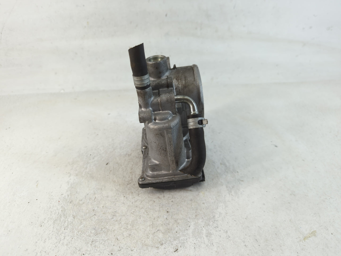 2013-2015 Subaru Xv Throttle Body P/N:16112AA380 Fits Fits 2011 2012 2013 2014 2015 2016 2017 2018 OEM Used Auto Parts - Oemusedautoparts1.com