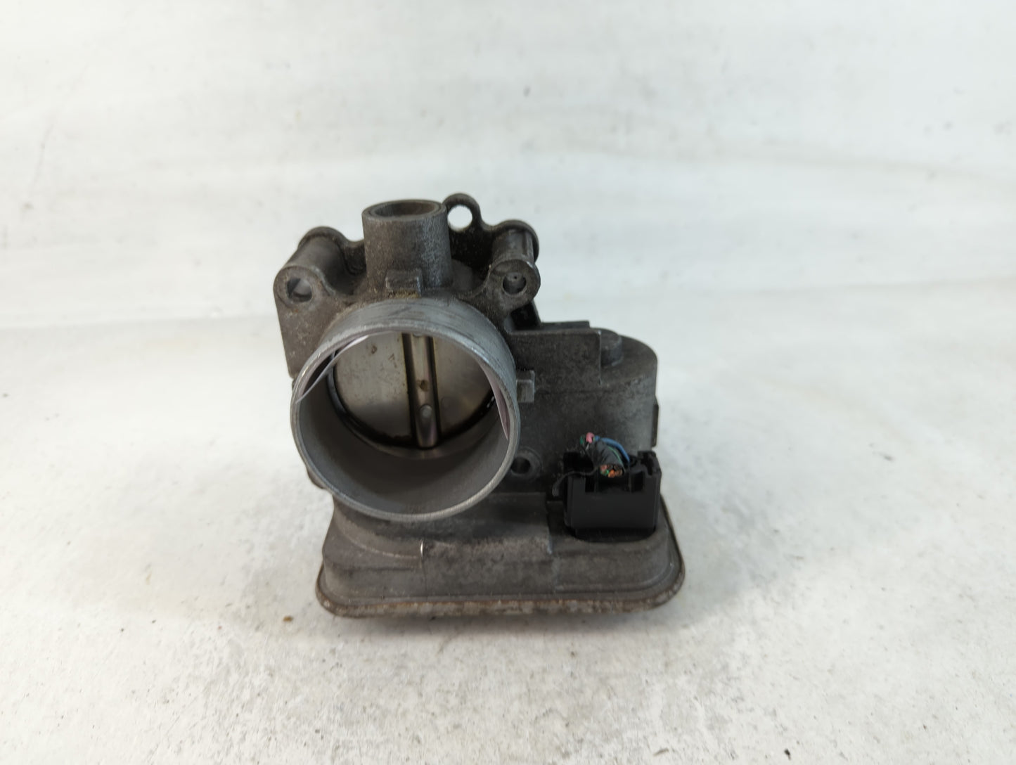 2007-2017 Jeep Patriot Throttle Body P/N:04891735AC Fits Fits 2007 2008 2009 2010 2011 2012 2013 2014 2015 2016 2017 2018 OEM Used Auto Parts - Oemusedautoparts1.com