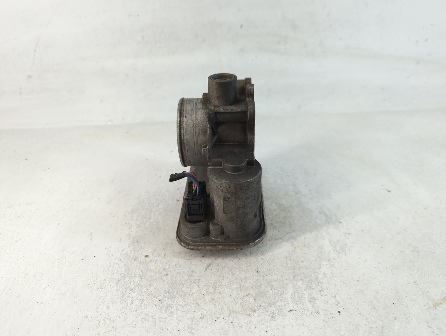 2007-2017 Jeep Patriot Throttle Body P/N:04891735AC Fits Fits 2007 2008 2009 2010 2011 2012 2013 2014 2015 2016 2017 2018 OEM Used Auto Parts - Oemusedautoparts1.com