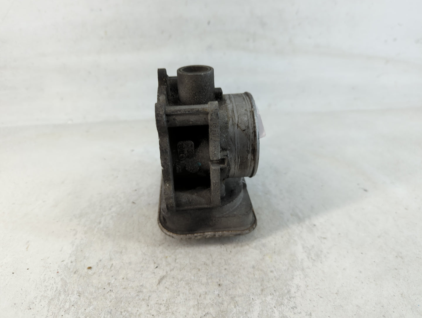 2007-2017 Jeep Patriot Throttle Body P/N:04891735AC Fits Fits 2007 2008 2009 2010 2011 2012 2013 2014 2015 2016 2017 2018 OEM Used Auto Parts - Oemusedautoparts1.com