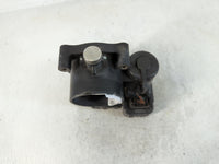 2008-2010 Chrysler Town & Country Throttle Body P/N:04593858AB Fits Fits 2008 2009 2010 2011 OEM Used Auto Parts - Oemusedautoparts1.com