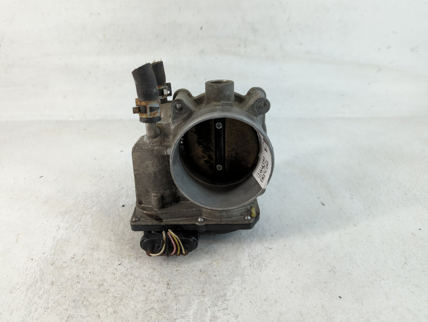 2007-2016 Toyota Sienna Throttle Body P/N:22030-0P050 Fits OEM Used Auto Parts - Oemusedautoparts1.com