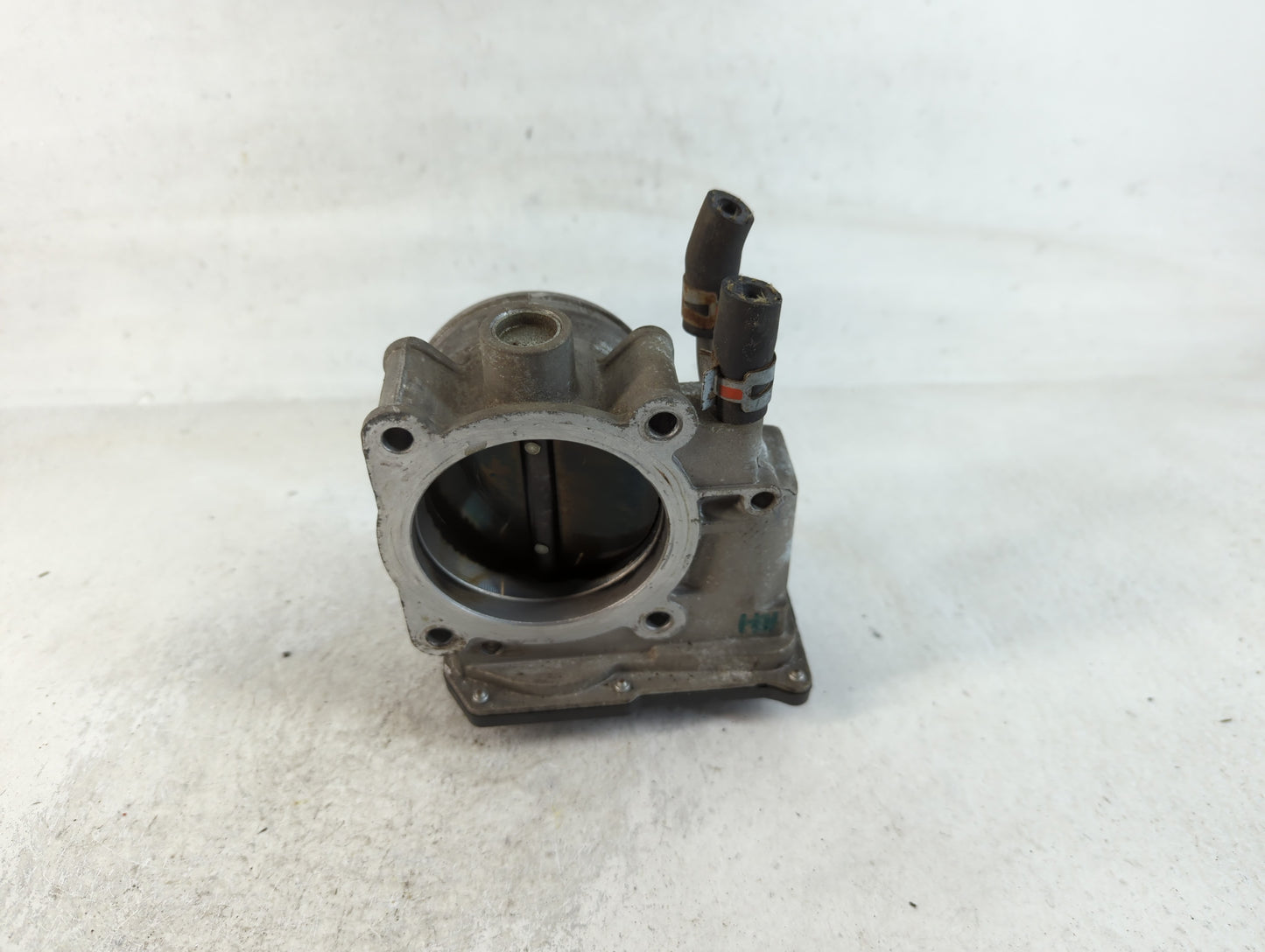 2007-2016 Toyota Sienna Throttle Body P/N:22030-0P050 Fits OEM Used Auto Parts - Oemusedautoparts1.com