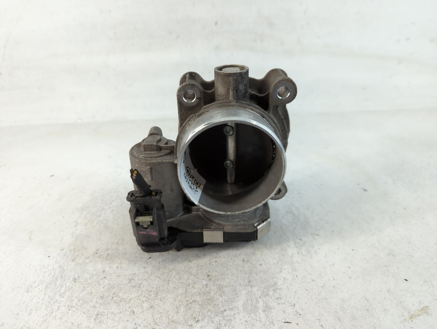 2016-2022 Gmc Canyon Throttle Body P/N:12627217DA Fits Fits 2016 2017 2018 2019 2020 2021 2022 OEM Used Auto Parts - Oemusedautoparts1.com