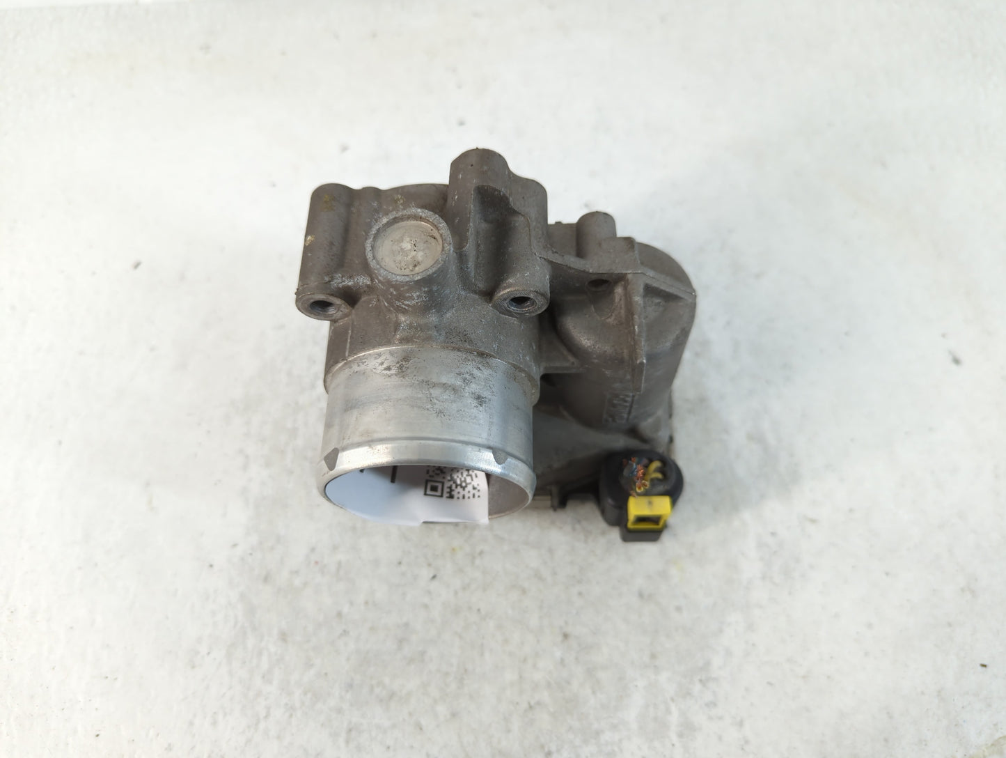 2014-2019 Ford Fiesta Throttle Body P/N:7S7G-9F991-CA Fits Fits 2013 2014 2015 2016 2017 2018 2019 OEM Used Auto Parts - Oemusedautoparts1.com