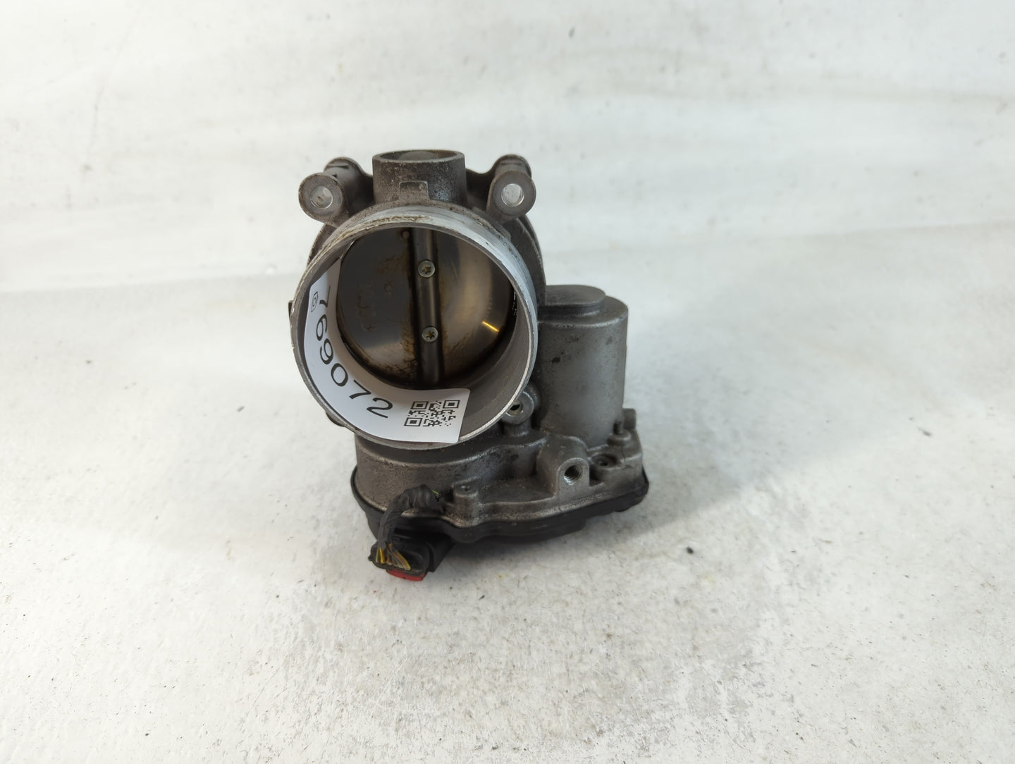 2015-2017 Lincoln Navigator Throttle Body P/N:BL3T-9F991-AH Fits Fits 2011 2012 2013 2014 2015 2016 2017 2018 2019 OEM Used Auto Parts - Oemusedautoparts1.com
