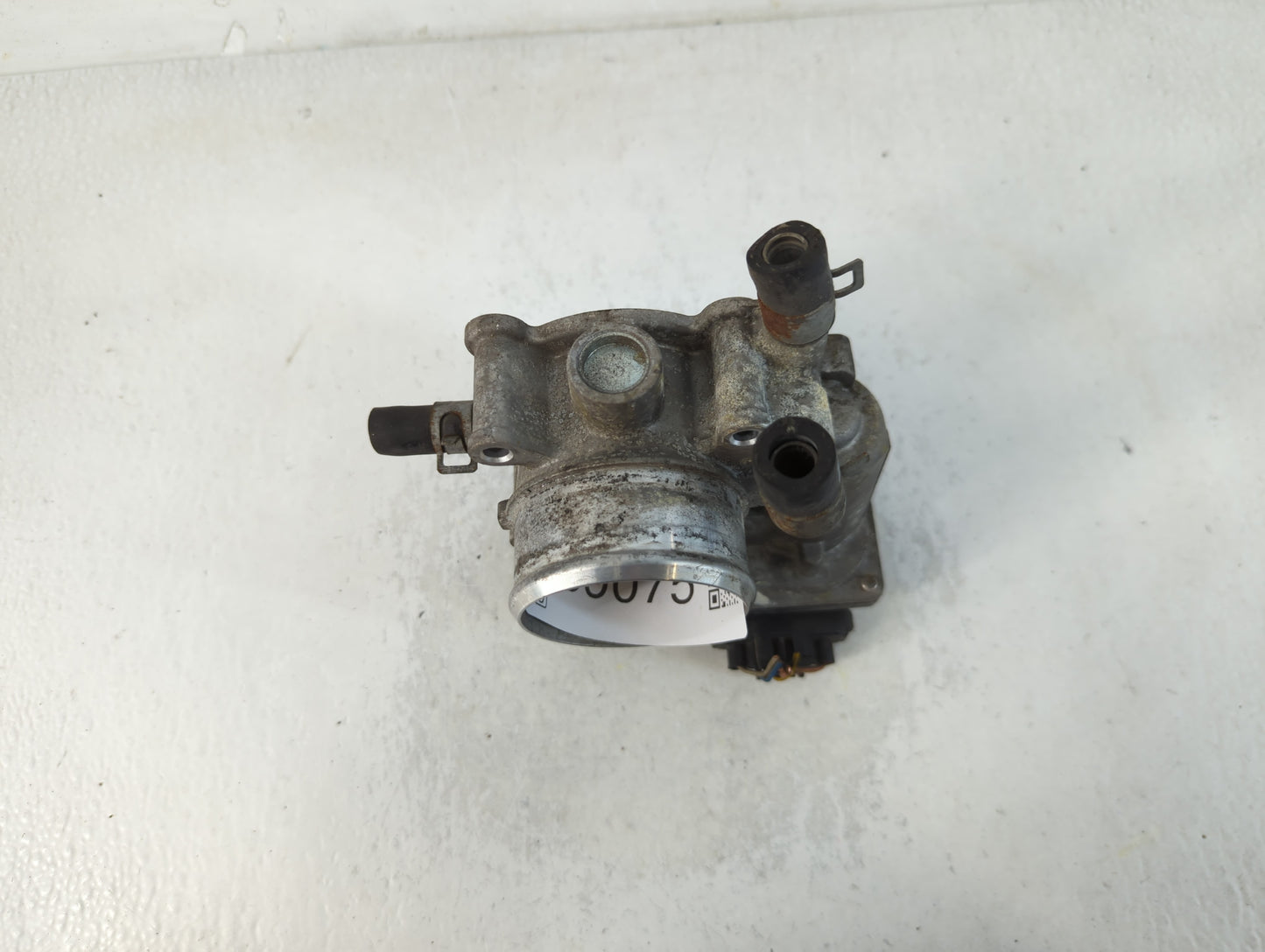 2014-2016 Kia Forte Throttle Body P/N:35100-2B320 Fits Fits 2013 2014 2015 2016 OEM Used Auto Parts - Oemusedautoparts1.com