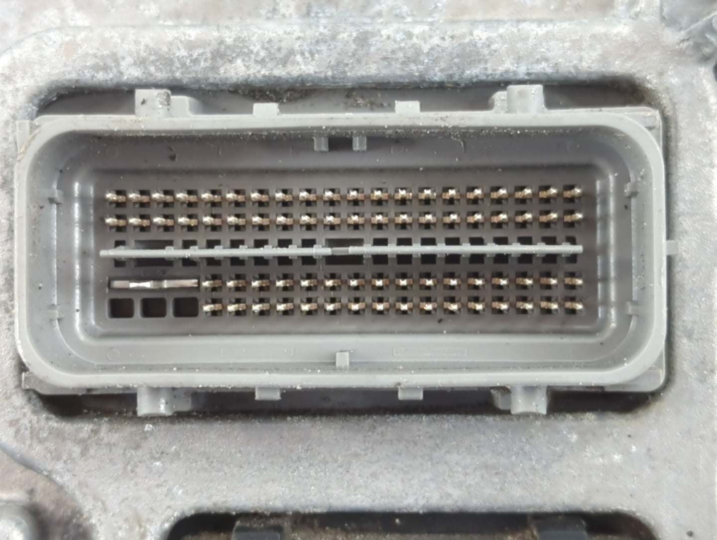 2020-2022 Chevrolet Equinox PCM Engine Control Computer ECU ECM PCU OEM P/N:12717886 Fits Fits 2020 2021 2022 OEM Used Auto Parts - Oemusedautoparts1.com