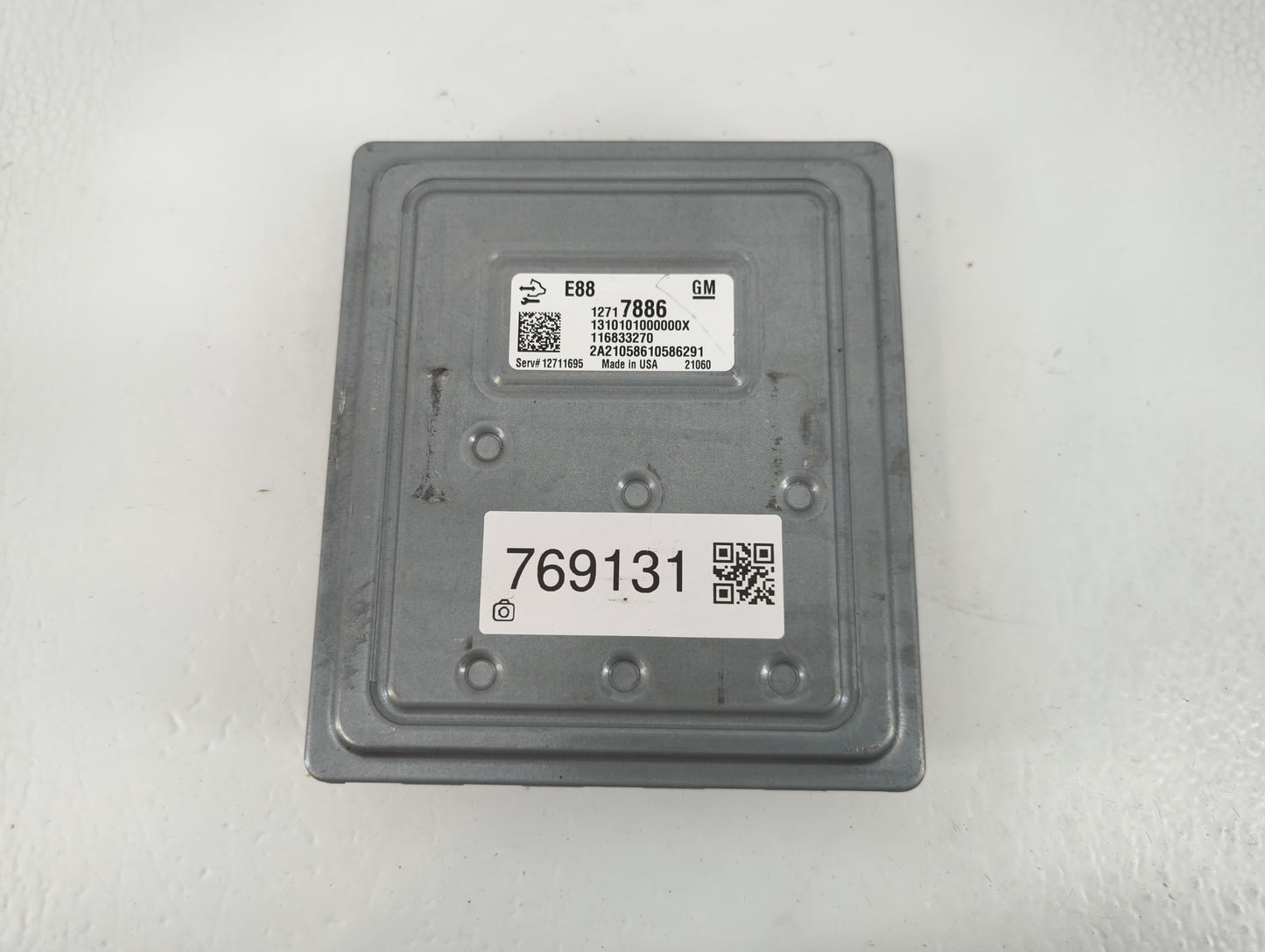 2020-2022 Chevrolet Equinox PCM Engine Control Computer ECU ECM PCU OEM P/N:12717886 Fits Fits 2020 2021 2022 OEM Used Auto Parts - Oemusedautoparts1.com
